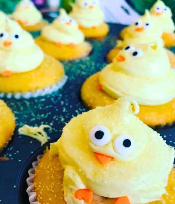 Family Game Night Ideas - Abducktion duck cupackes in a cupcake pan for board game theme party recipes